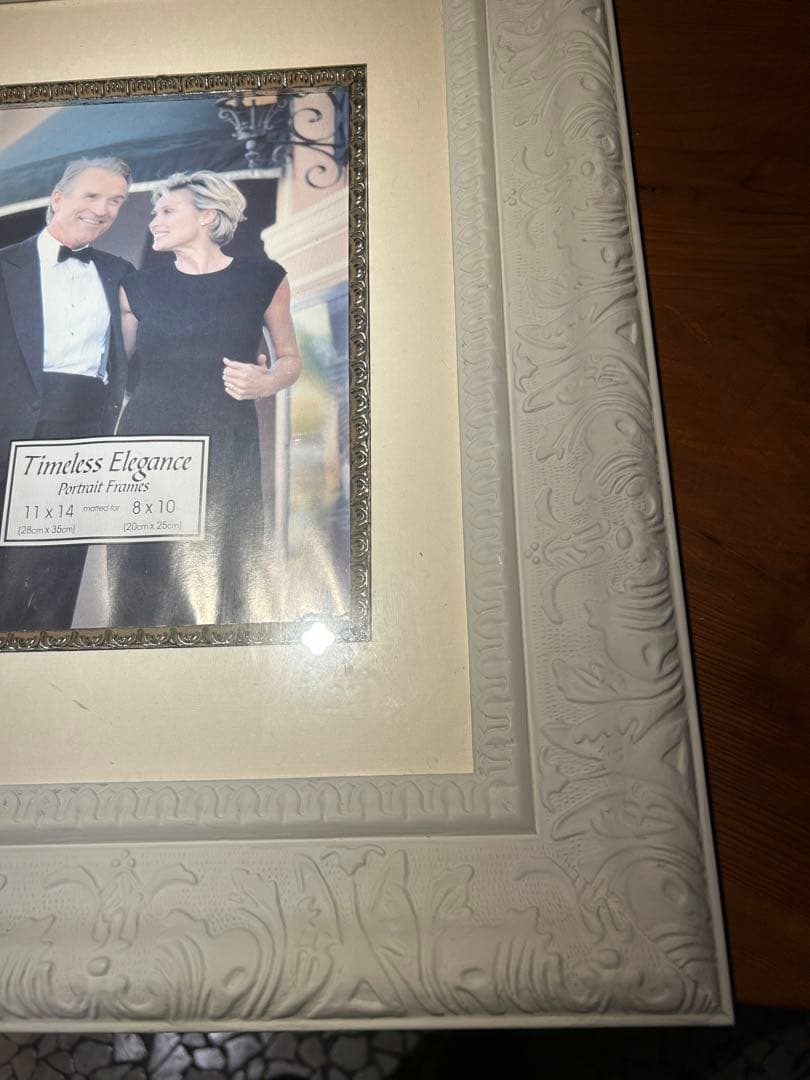 アンティーク額縁‼️ シャービー・デザイン額縁　マットホワイト　大サイズ