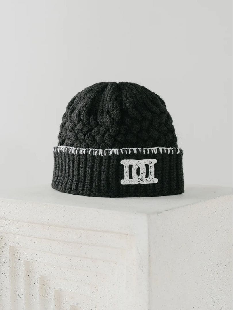 新品未開封タグ付き ダーリッチ DDロゴバスケットニットビーニー ブラック