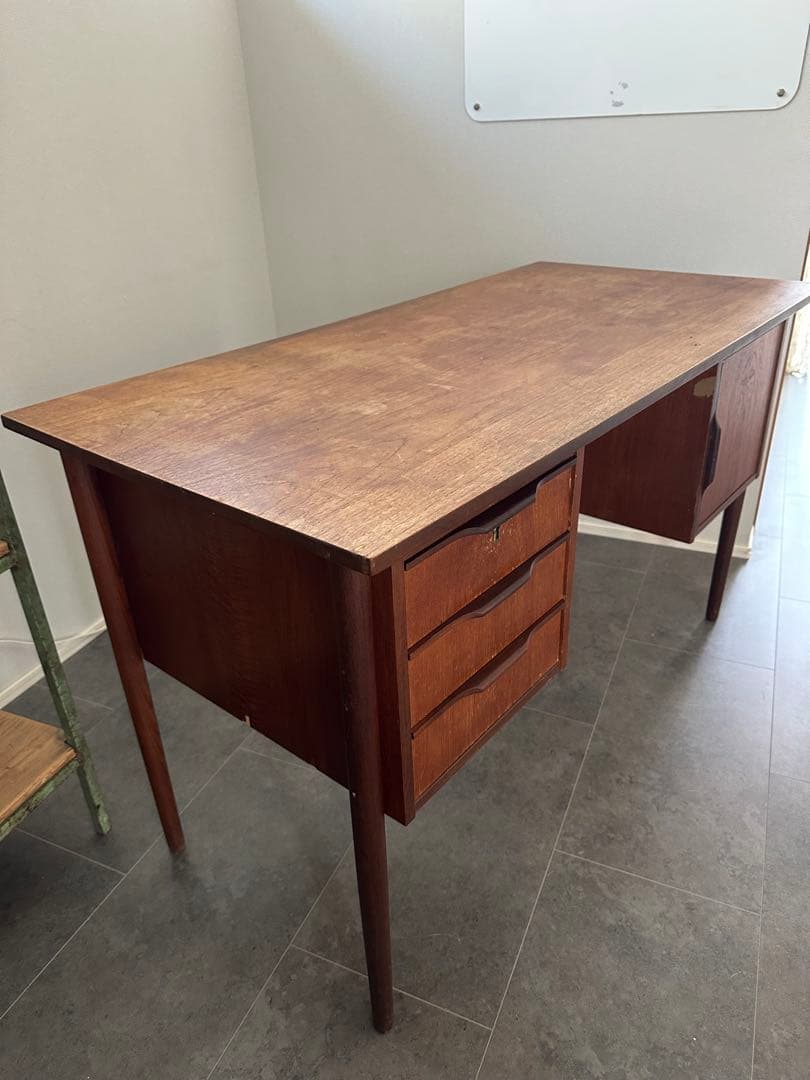 アンティークデスク　デンマーク　机