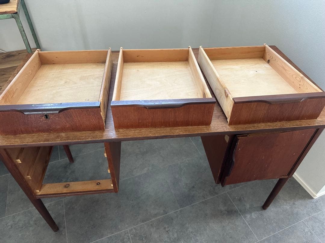 アンティークデスク　デンマーク　机