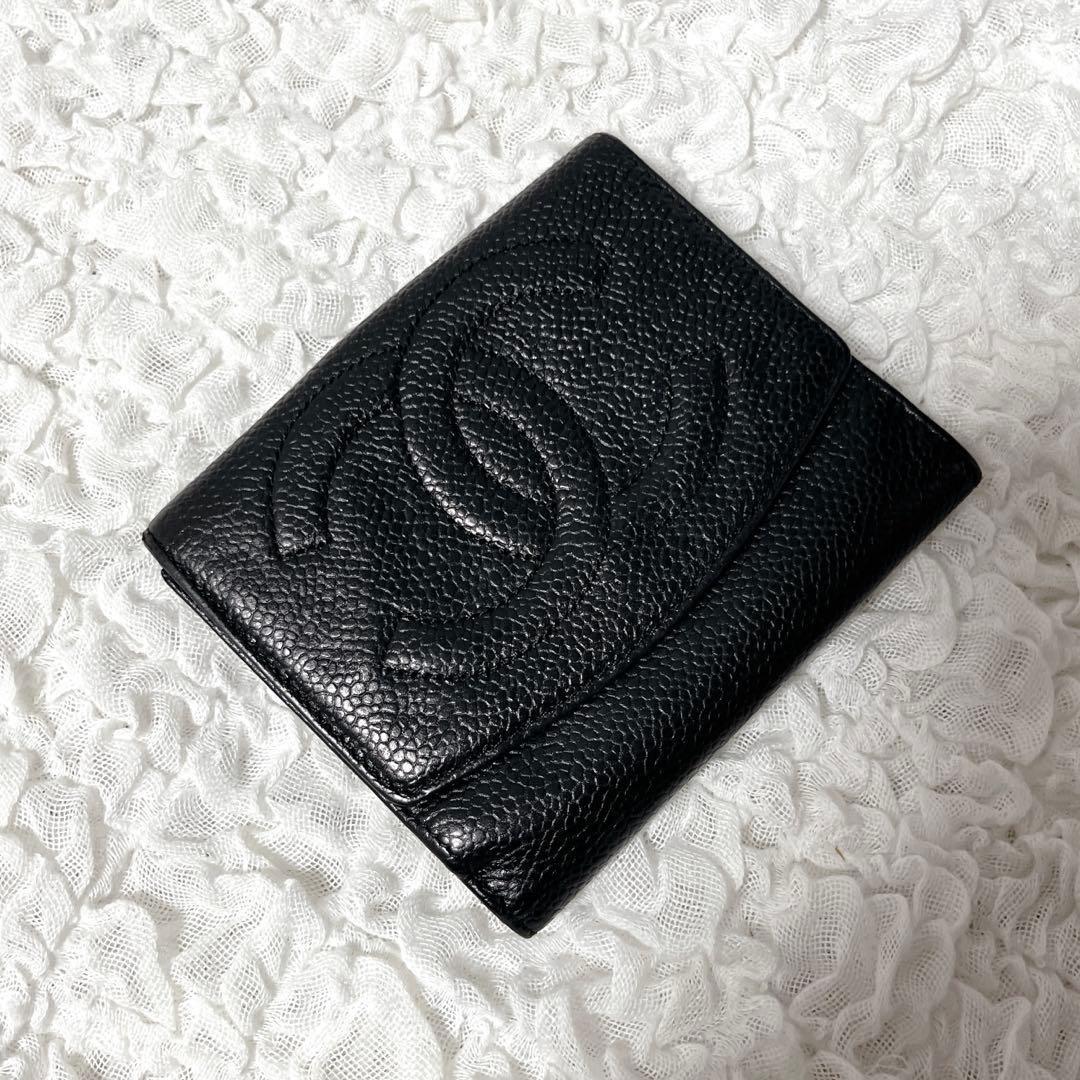 CHANEL ブラックレザー 二つ折り財布　キャビアスキン　ココマーク　本革