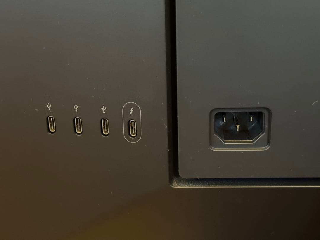 ディスプレイ・モニター本体 LG UltraFine 5K Display 27MD5KL