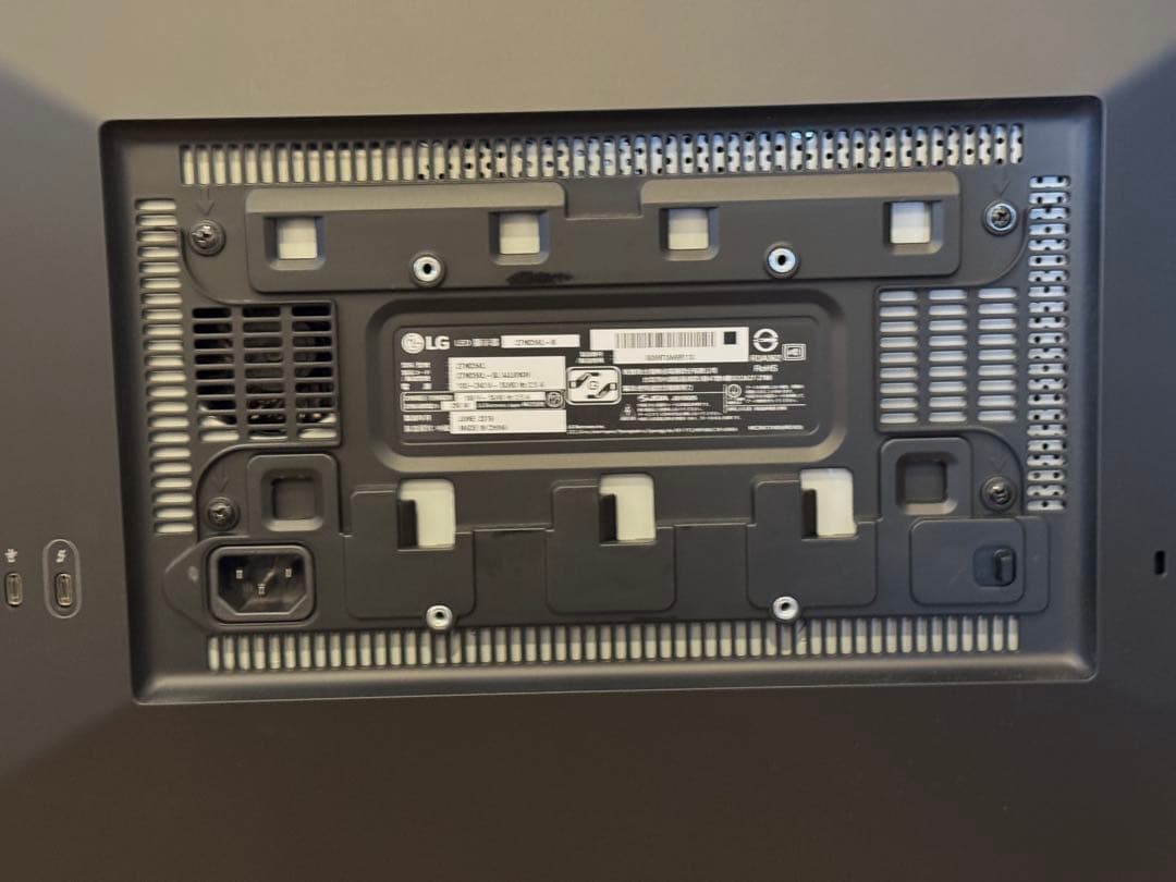 ディスプレイ・モニター本体 LG UltraFine 5K Display 27MD5KL