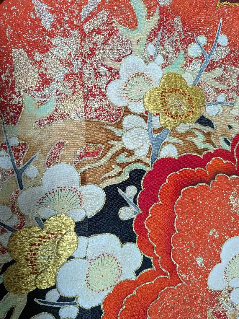 アンティーク黒引き振袖　豪快な松竹梅　＆アンティーク赤振袖長襦袢