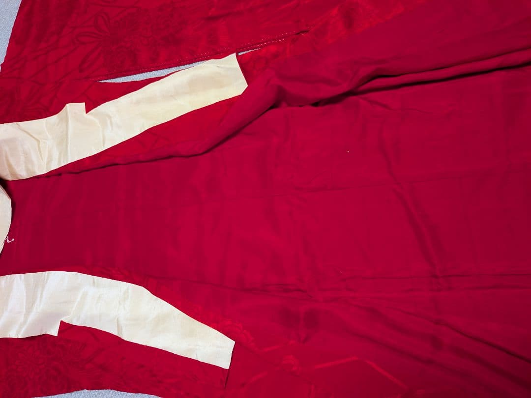 アンティーク黒引き振袖　豪快な松竹梅　＆アンティーク赤振袖長襦袢