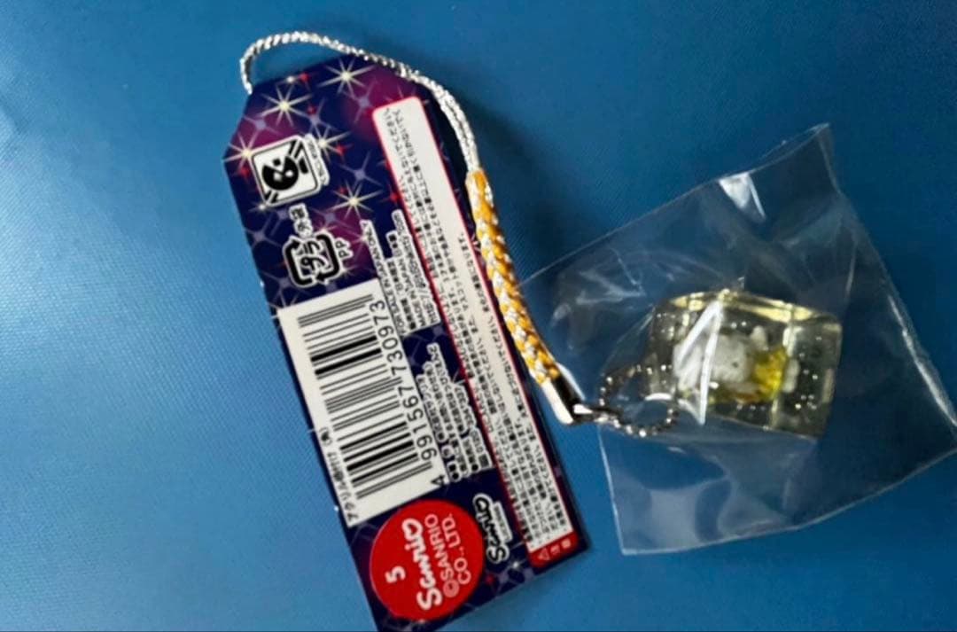 キティ　アクリル根付　イルミネーションバージョン　レア　ハート型　ハート　限定