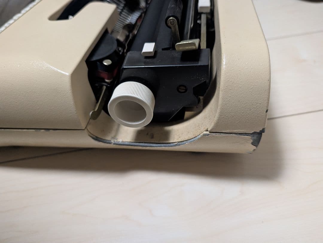 Gucci グッチ　オリベッティ　タイプライターLETTERA35