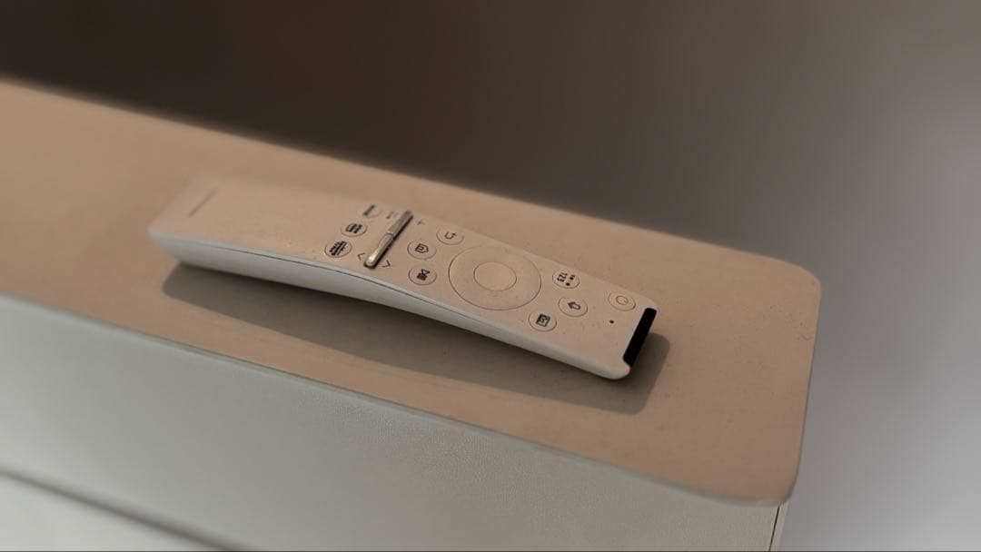 Samsung QN43LS01TA 43 Serif TV QLED日本未発売