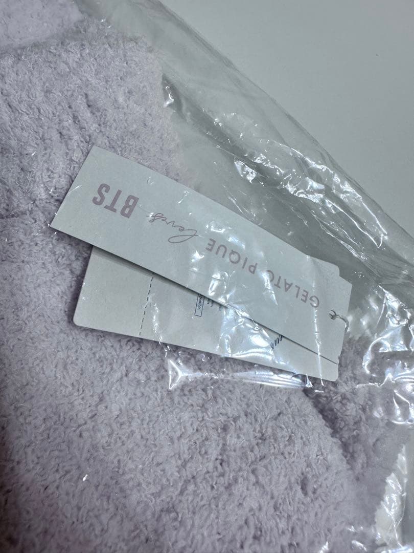 新品未開封GELATO PIQUE loves BTS CARDIGAN