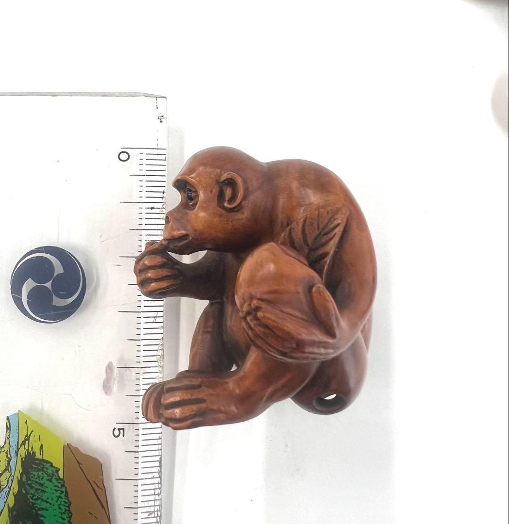 柘植　猿根付け　在名　名品　柘植材猿の彫刻 手のひらサイズ　美品　値下げ！