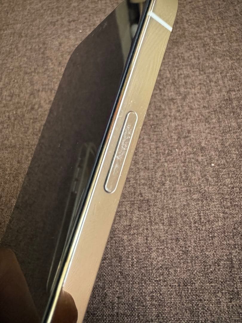 【美品】iPhone12pro シルバー256GB☆Apple純正クリアケース付