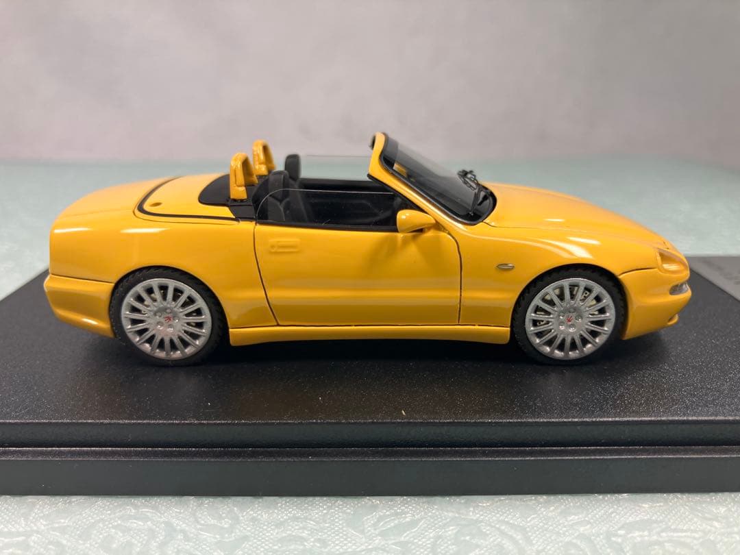BBR マセラティ　4200 スパイダー2001年　イエロー