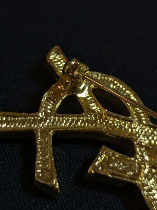 【1度のみ使用】イブサンローラン YSL ゴールド ロゴ ブローチ