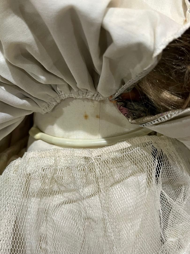 ビスクドール　ドイツ少女アンティークドール西洋人形cadeau ポーセリンドール