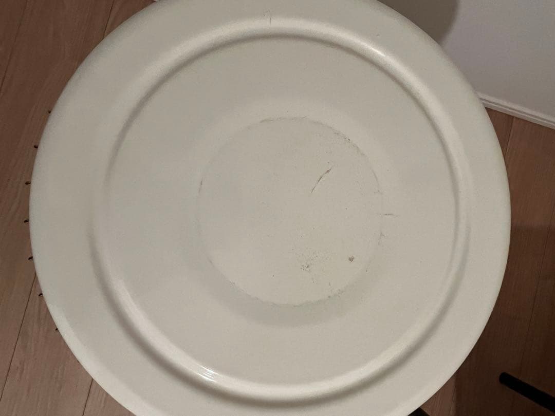 ホワイト 円筒形 ストーブ ガード付き