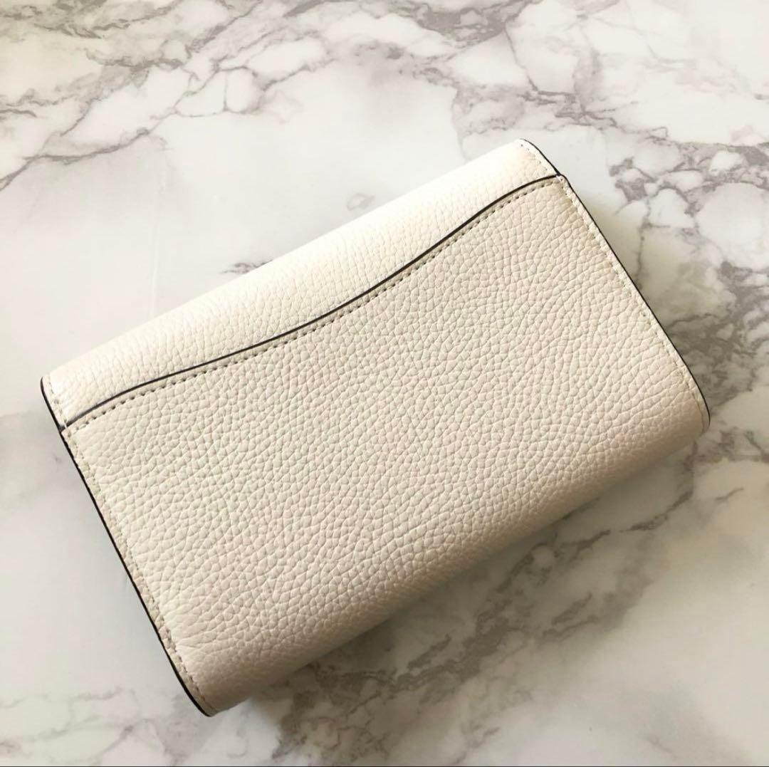 新品未使用 コーチ COACH 白 折り財布 ミディアム フラップ ウォレット