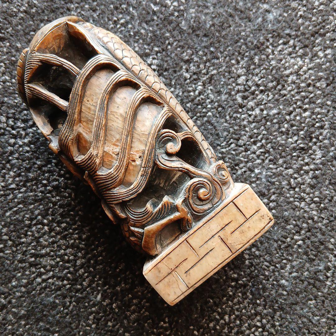 中国古玩骨董篆刻石印章/昇龍翔雲自然石玉材透かし彫り/文鎮ウェイトアンティーク