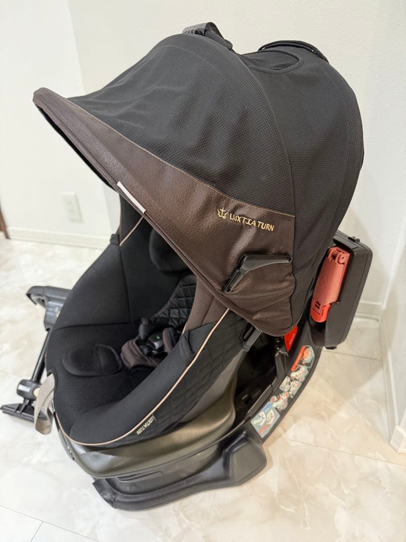 【美品】combi 360° ラクティアターン チャイルドシート CV-ETY