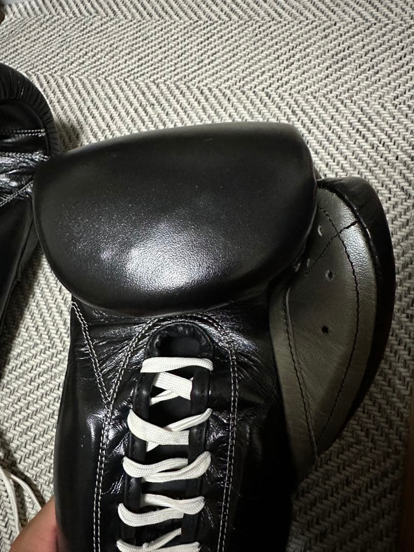 REYES レイジェス ボクシンググローブ 14oz 紐式 ブラック