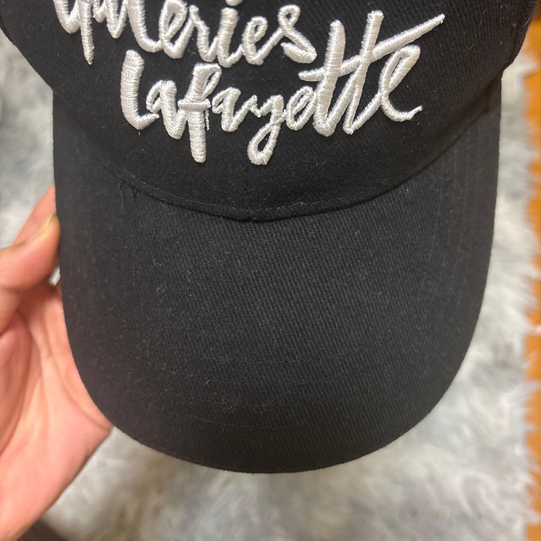 VETEMENTS ブラック キャップ　ヴェトモン