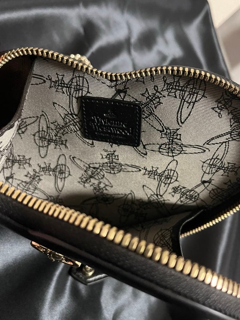 Vivienne Westwood ヴィヴィアンウエストウッド ショルダーバッグ