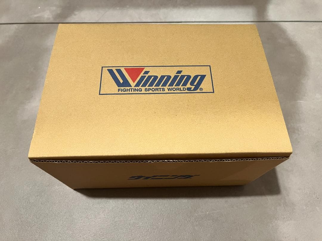 Winning ボクシンググローブ 10 oz レッド MS-300B