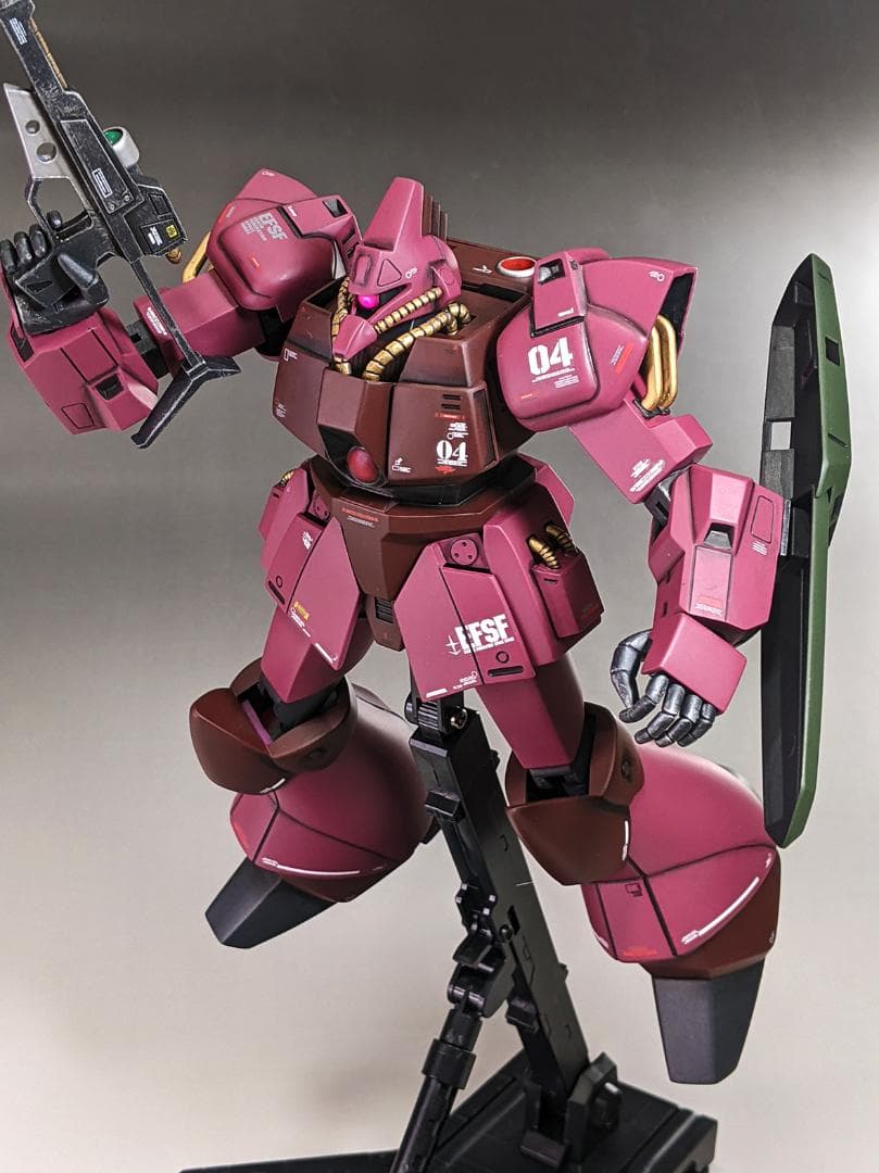 プラモデル　1/100 ガルバルディβ（機動戦士Zガンダム）組立塗装済
