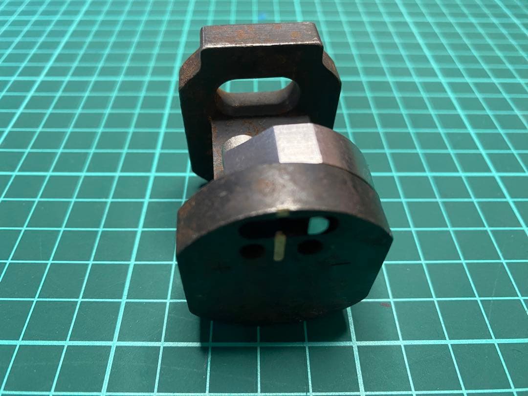 米軍基地放出品　詳細不明部品　26978ASSY10742