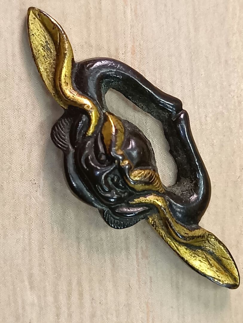 煙草入れ／前金具