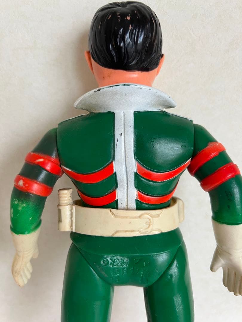 仮面ライダー　v3 ソフビ