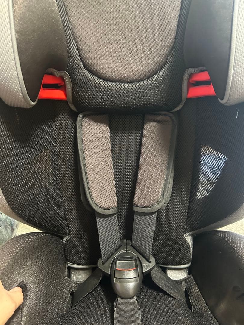 アップリカ エアグルーヴAC ジュニアシート チャイルドシート