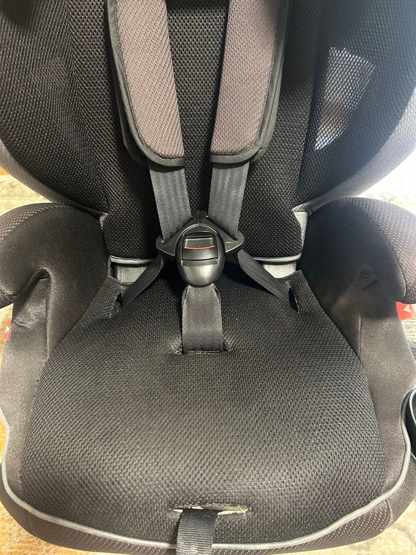 アップリカ エアグルーヴAC ジュニアシート チャイルドシート