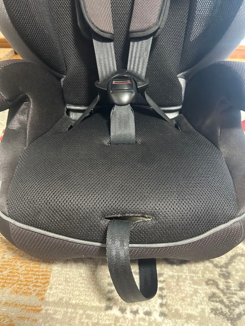 アップリカ エアグルーヴAC ジュニアシート チャイルドシート