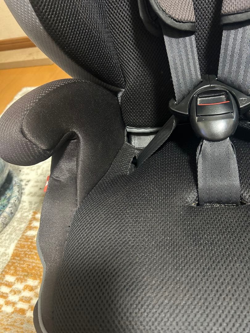 アップリカ エアグルーヴAC ジュニアシート チャイルドシート