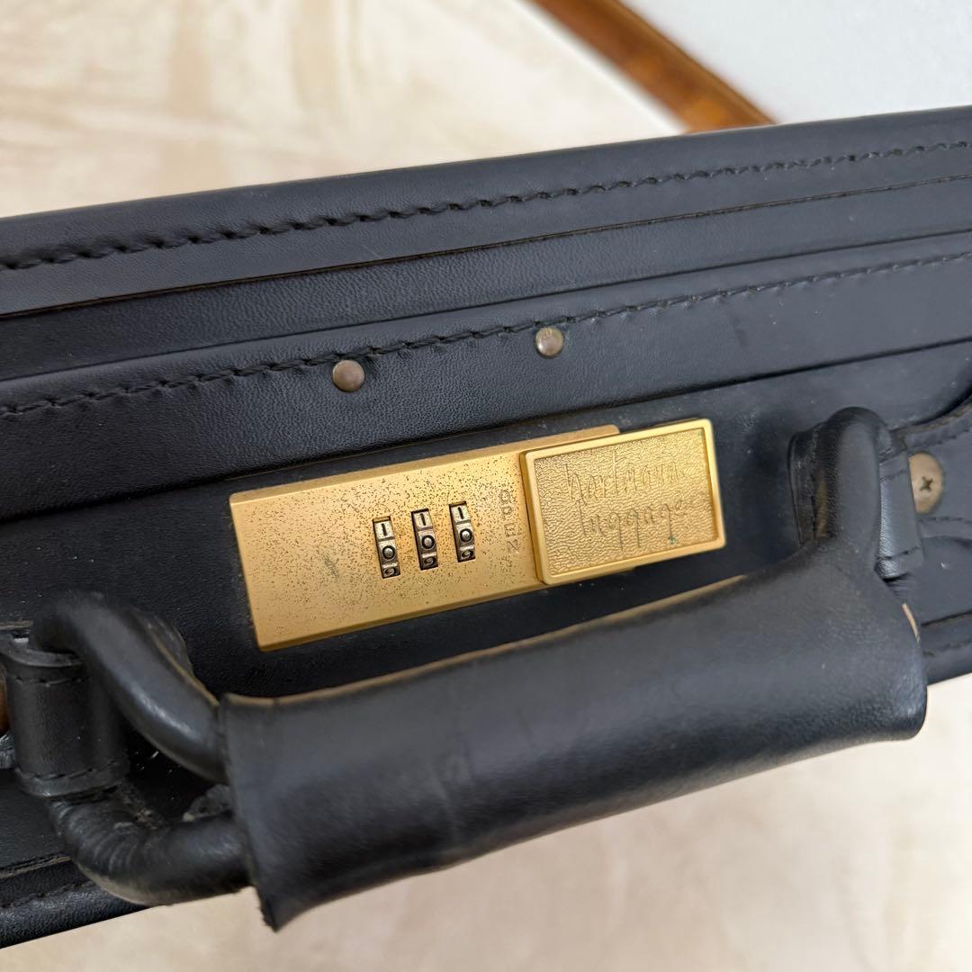 ハートマン　アタッシュケース　オールレザー　A4収納　ダイヤルロック　黒