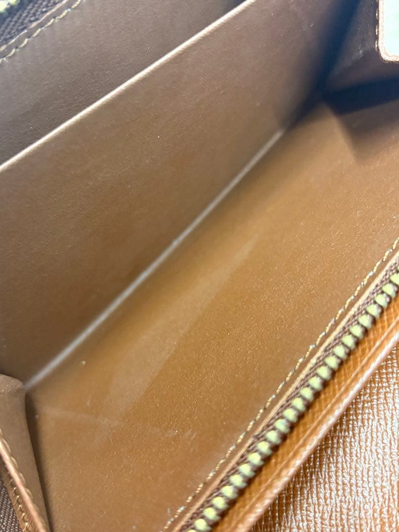 LOUIS VUITTON ルイヴィトン　折り財布　モノグラム　ユニセックス