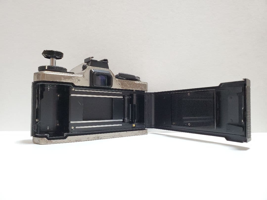 OLYMPUS オリンパス OM-4 Ti フィルムカメラ