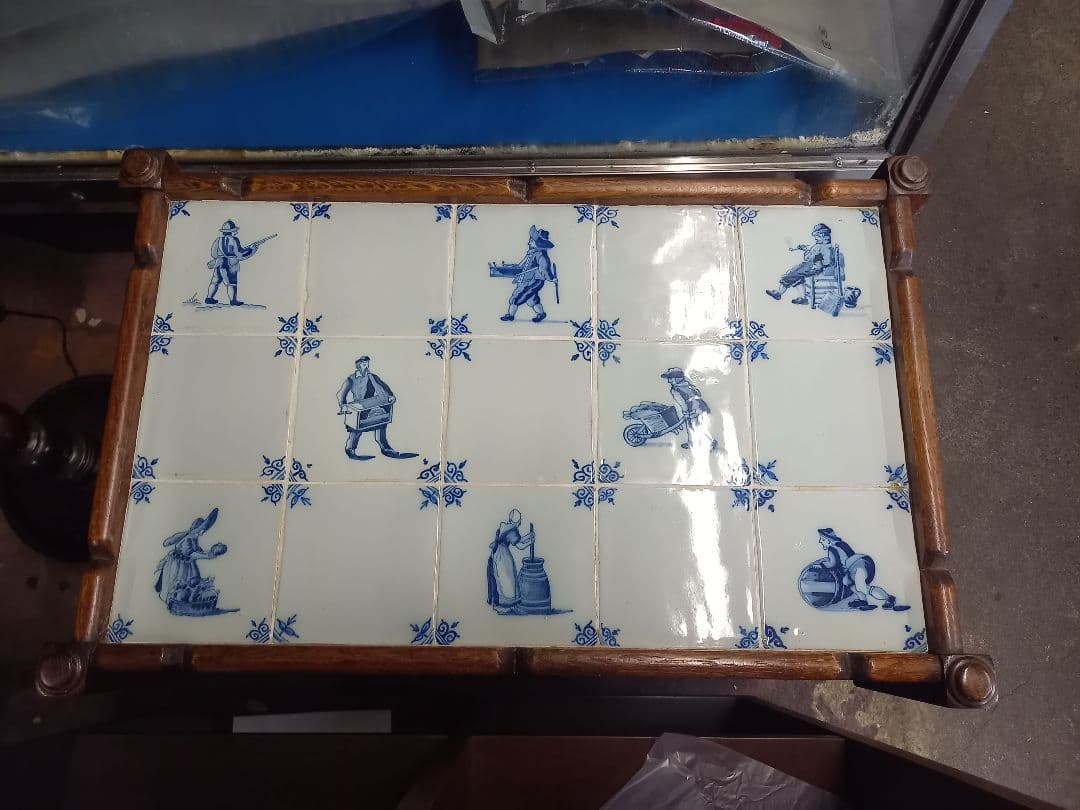 希少　アンティーク　オランダ　デルフト　タイル　サイドテーブル　引き出し付
