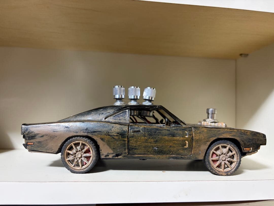 【アウトレット特価】V8 FUZZ ダッジ・チャージャー 終末世界仕様