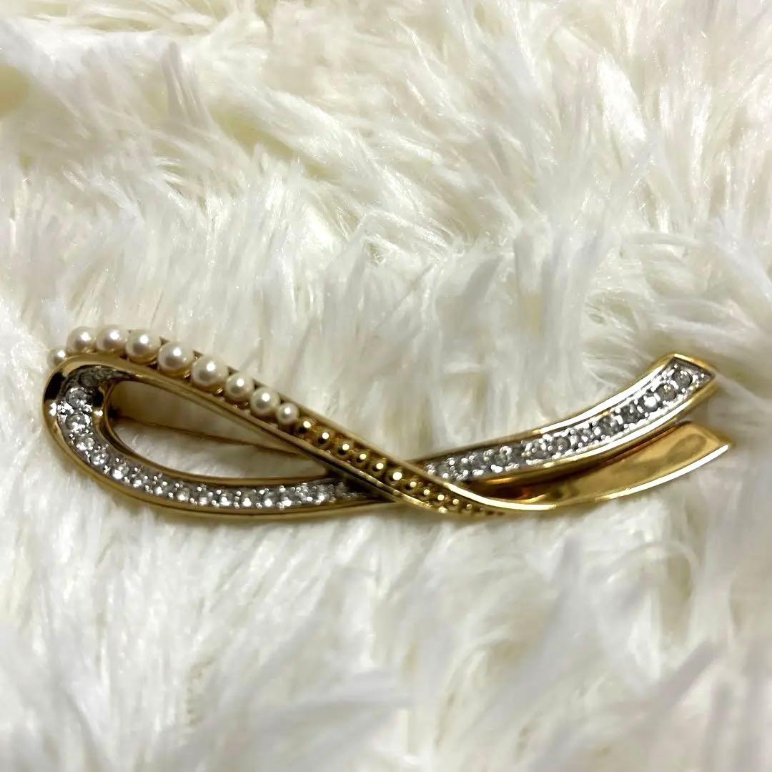 GROSSE グロッセ 大きめ ブローチ パール ラインストーン ゴールド