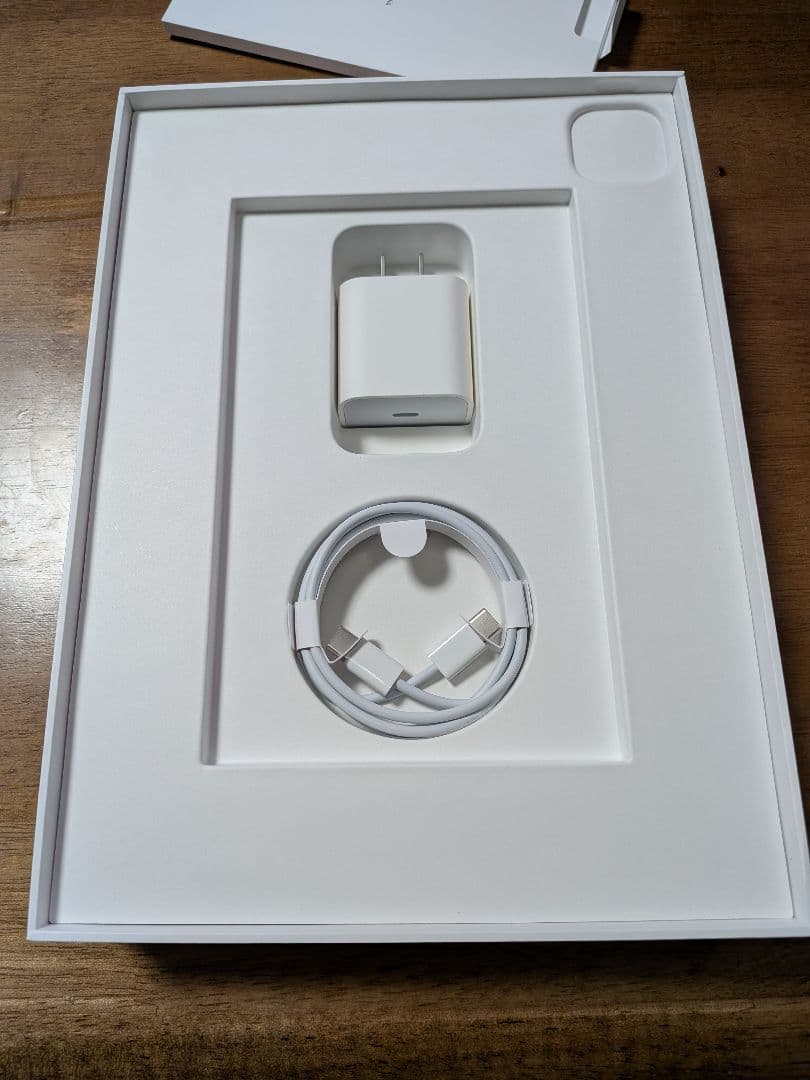 2021 Apple iPad Pro 128GB 11インチ　(第三世代)