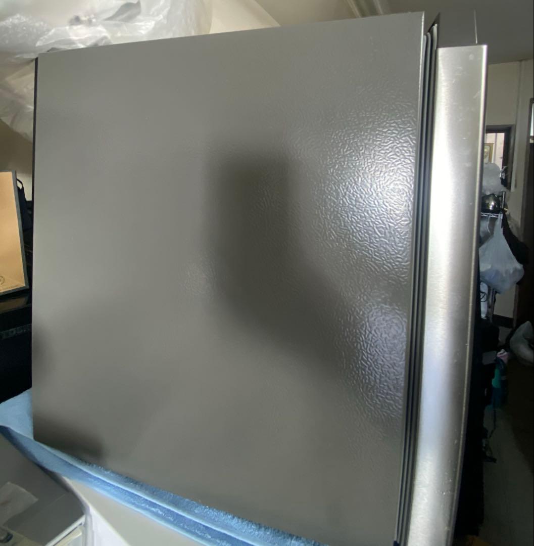 美品　2023年製 Hisense 小型冷蔵庫 45L