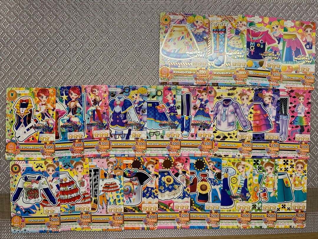 アイカツカード　まとめ売り　大量　100枚以上