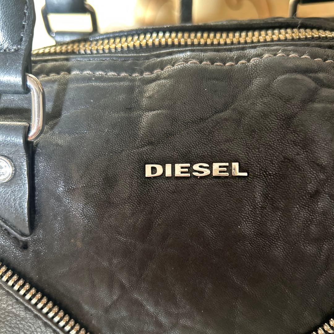 DIESEL LE-ZIPPER クロスボディー　バッグ