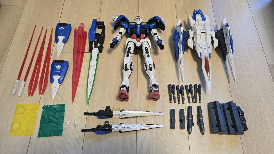 PG 00 RAISER ガンプラ 1/100 ダブルオーライザー