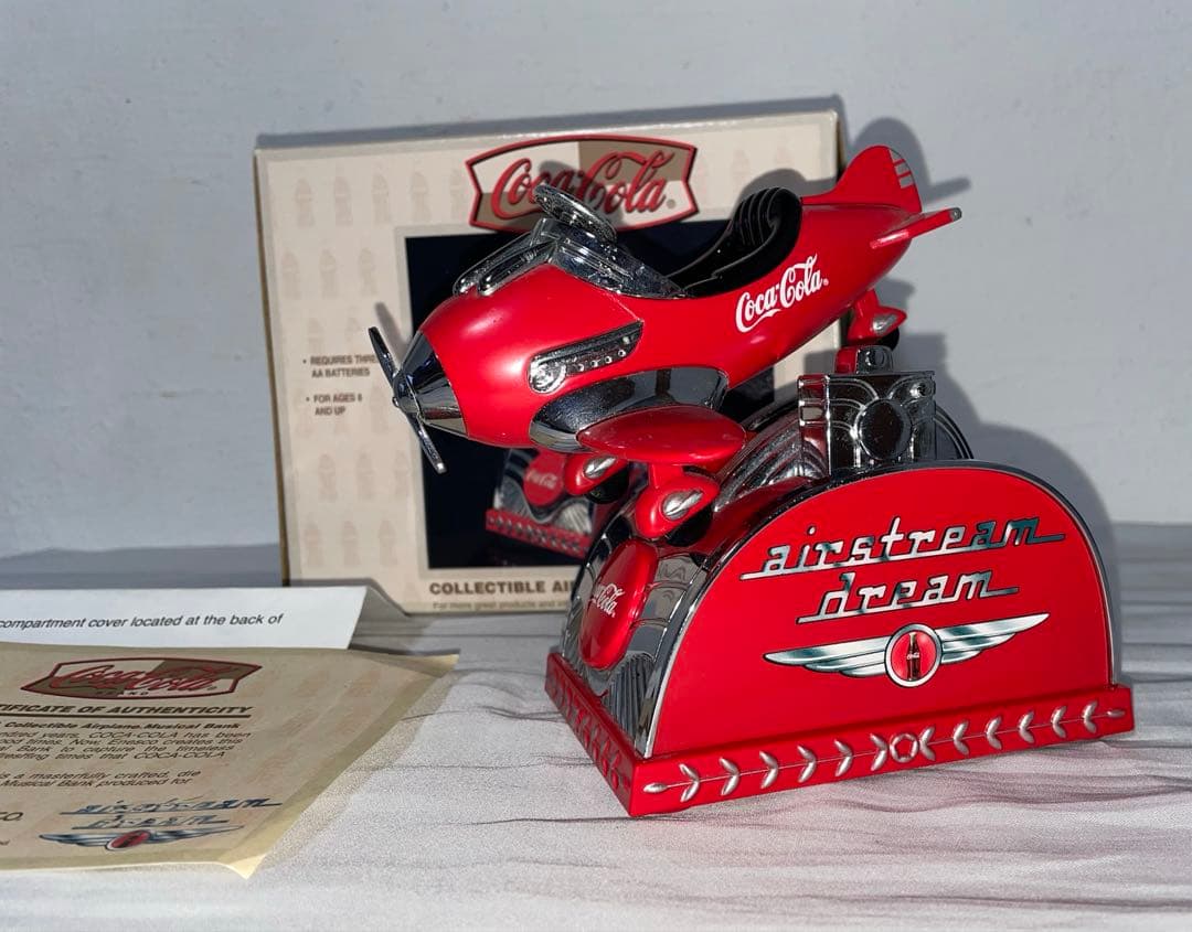 コカコーラ　貯金箱　飛行機