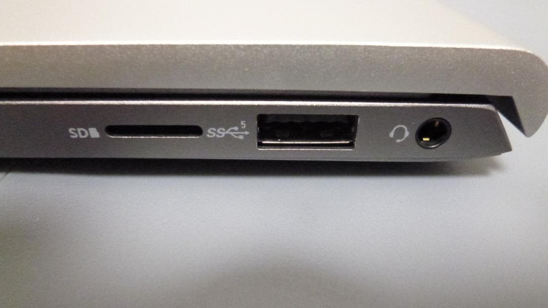 DELL　Inspiron 14 5410　ノートPC