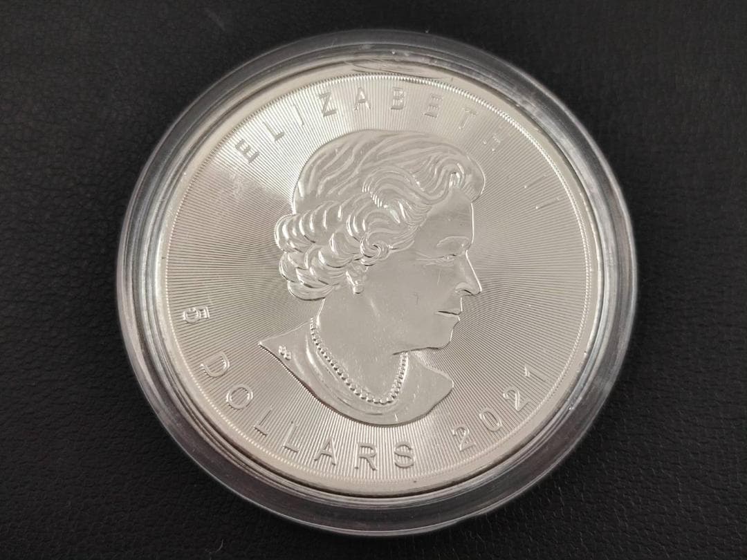 カナダ 2021年 1オンス エリザベス銀貨 5ドル 純銀 ケース入 美品