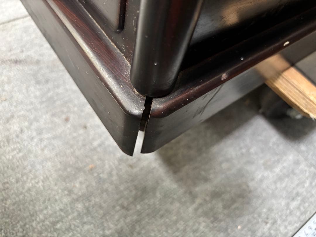 彫刻入り 黒檀 紫檀 飾り棚 茶箪笥 アンティーク