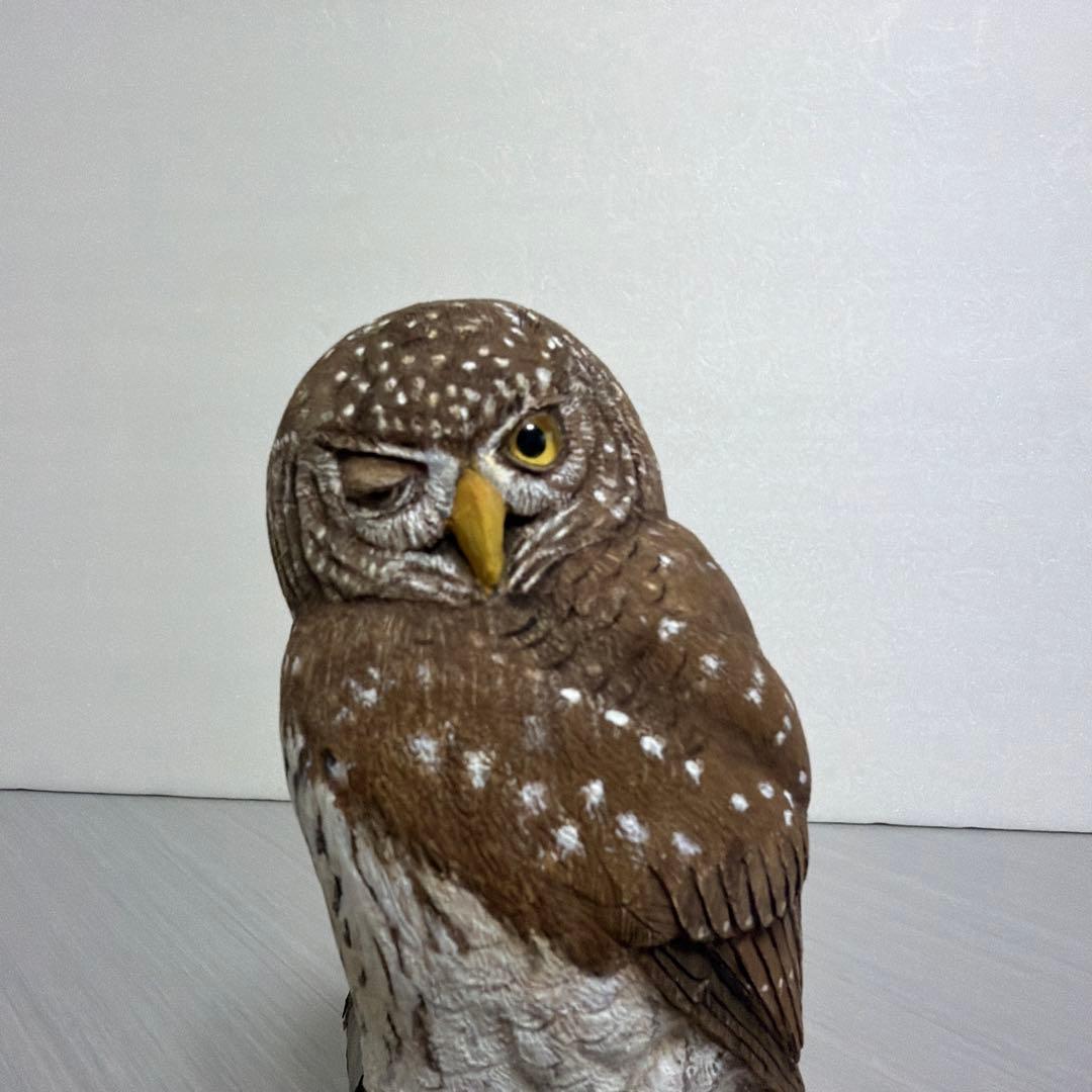 スズメフクロウ　バードカービング 木彫りの野鳥　野鳥彫刻